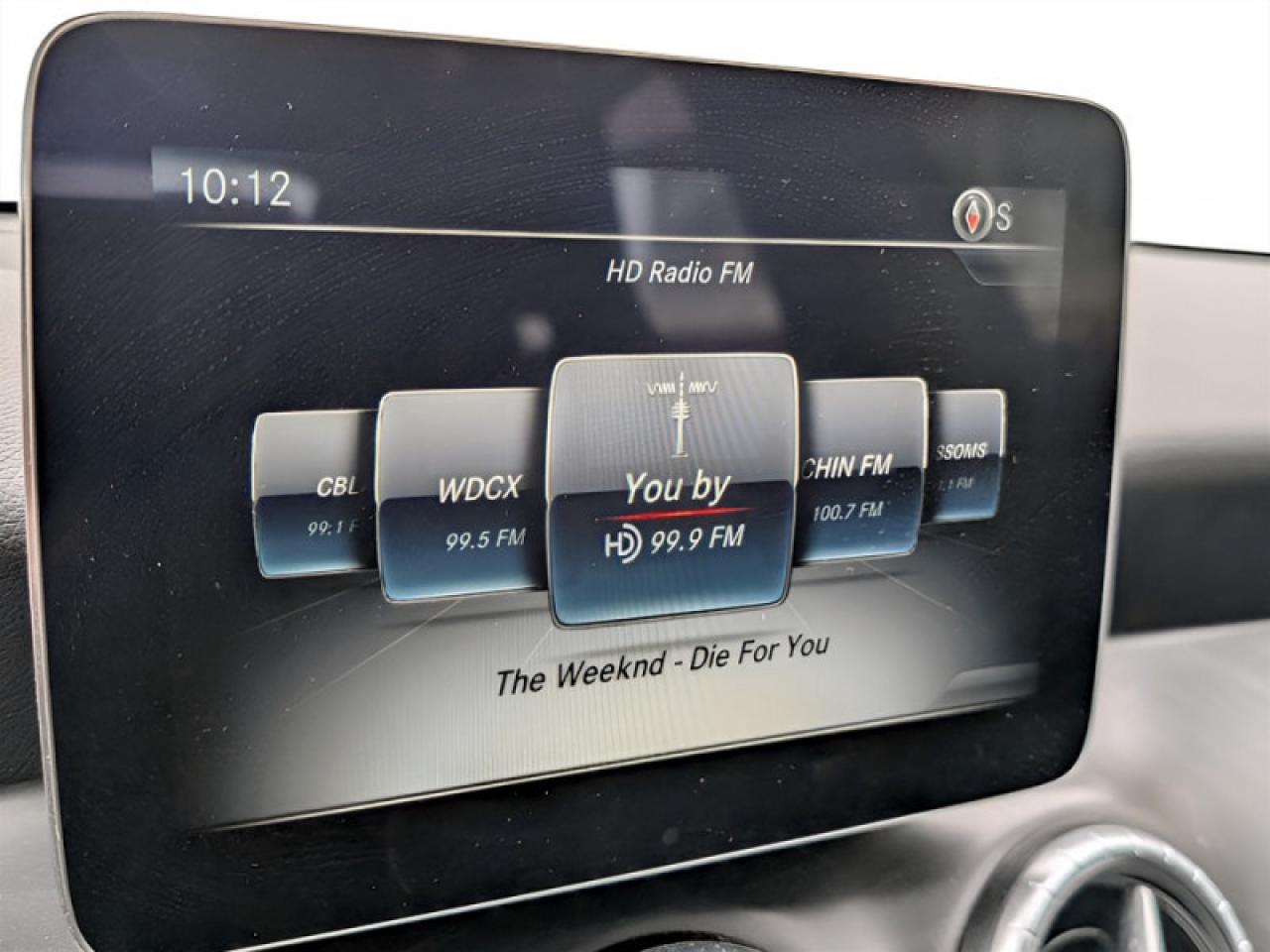 2018 Mercedes-Benz CLA-Class 250 4MATIC®  **ULTRA LOW KMS** Photo