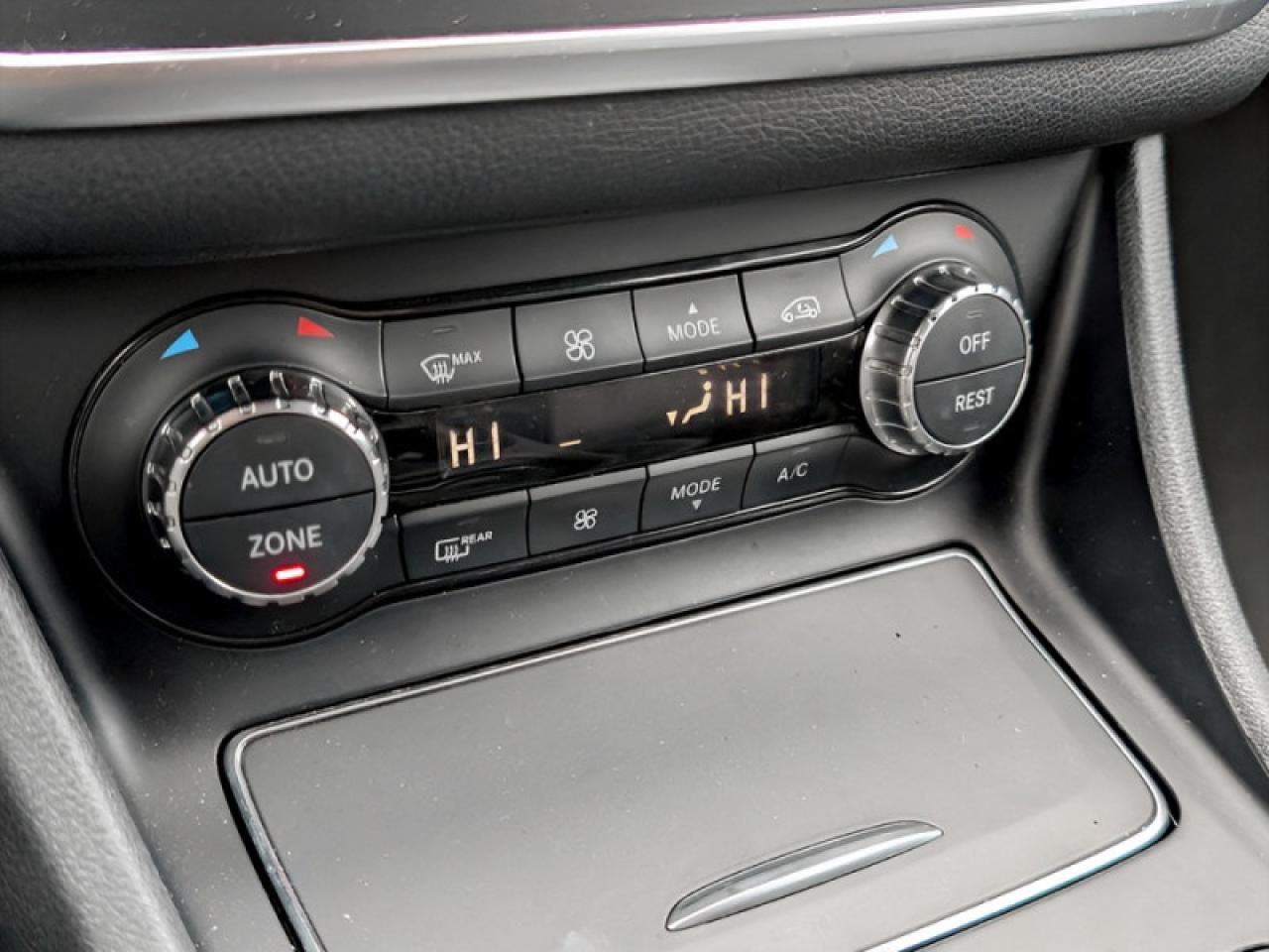 2018 Mercedes-Benz CLA-Class 250 4MATIC®  **ULTRA LOW KMS** Photo