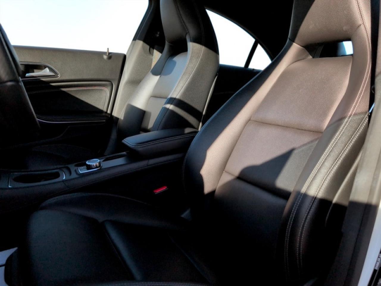 2018 Mercedes-Benz CLA-Class 250 4MATIC®  **ULTRA LOW KMS** Photo