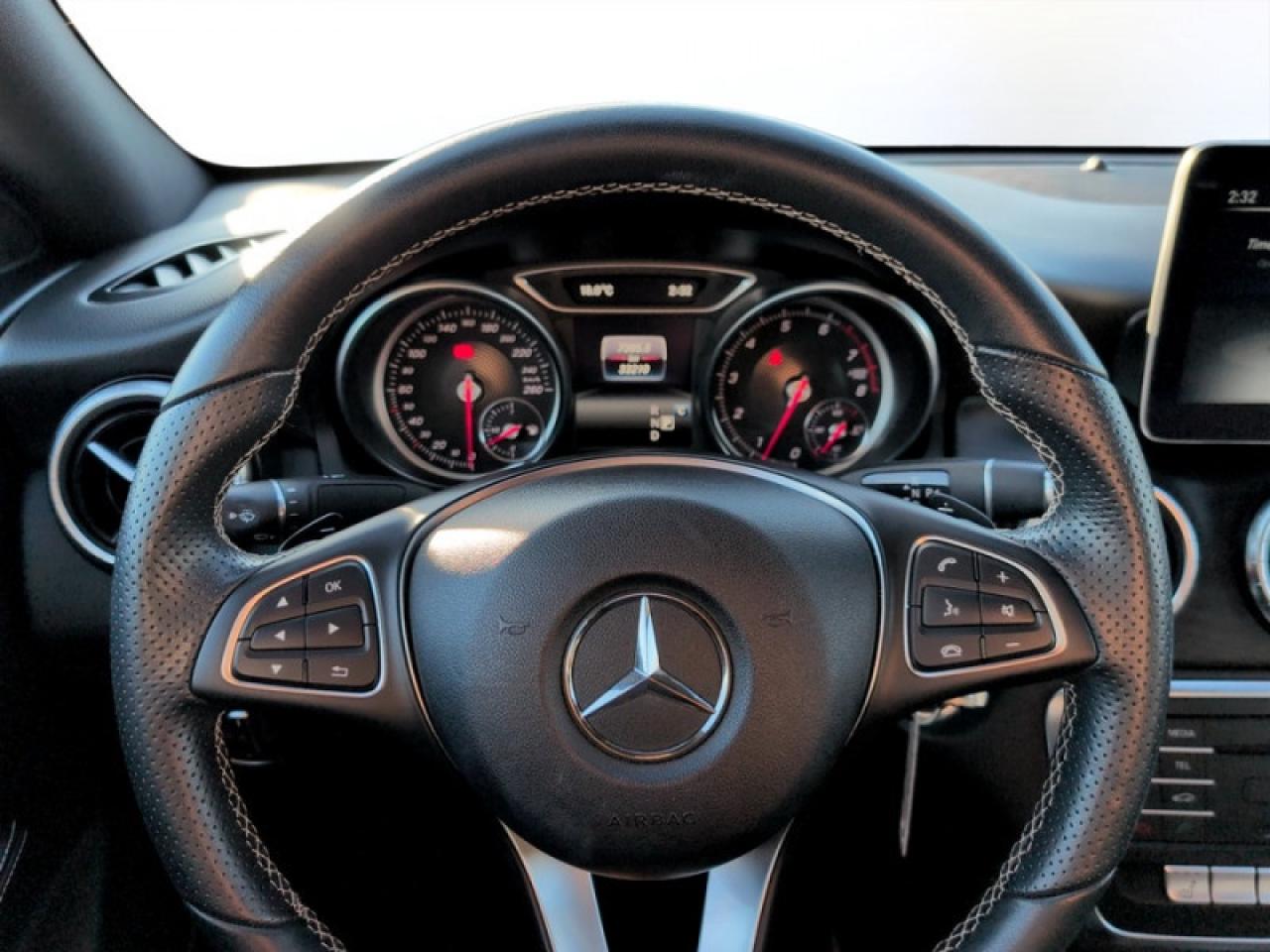 2018 Mercedes-Benz CLA-Class 250 4MATIC®  **ULTRA LOW KMS** Photo