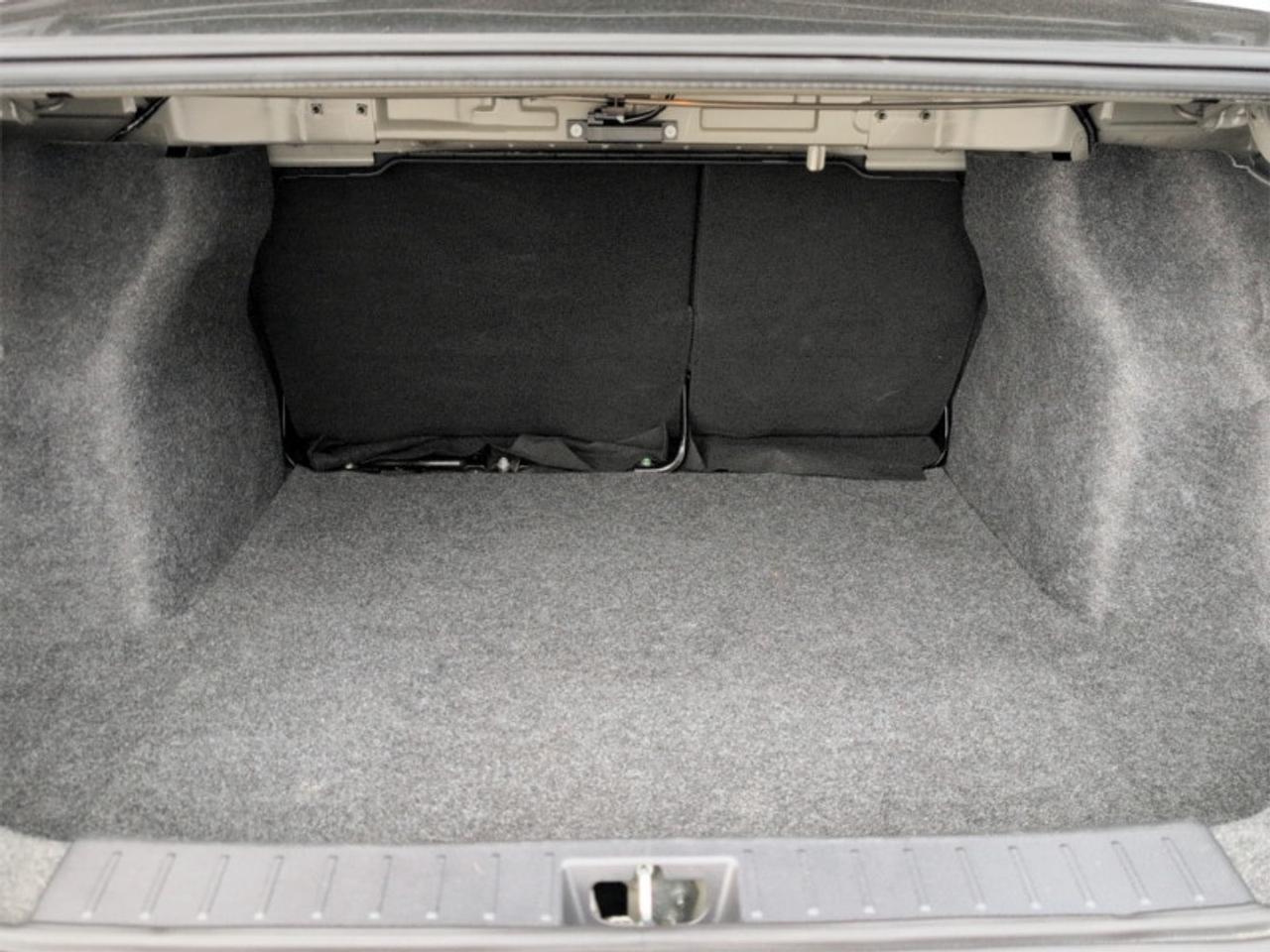 2023 Nissan Versa SV  **CLEAN CARFAX** Photo