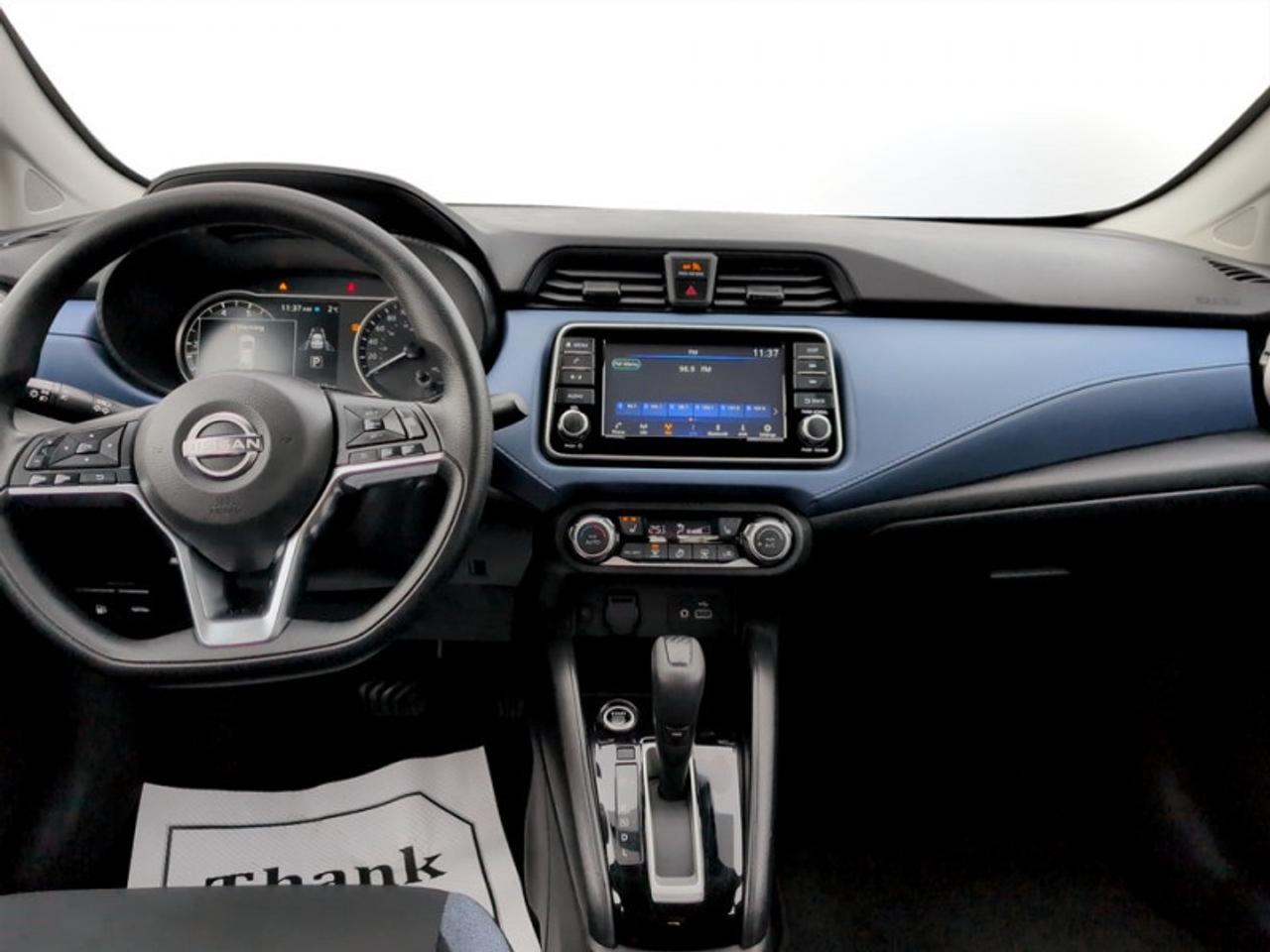 2023 Nissan Versa SV  **CLEAN CARFAX** Photo