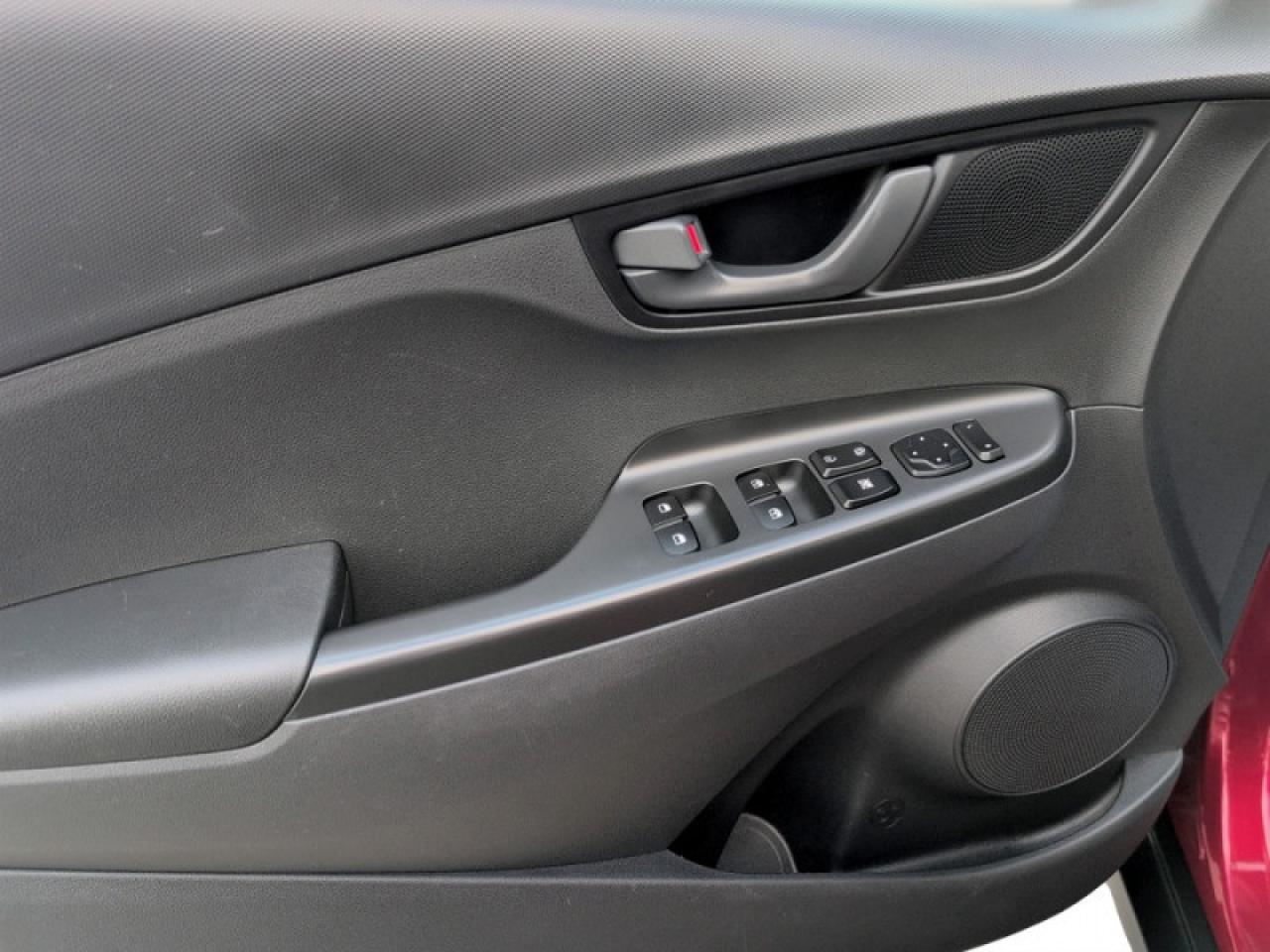 2023 Hyundai KONA 2.0L Preferred  *AWD - APPLE CARPLAY* Photo