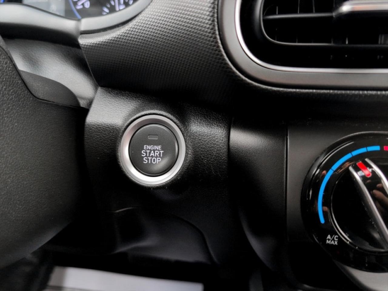 2023 Hyundai KONA 2.0L Preferred  *AWD - APPLE CARPLAY* Photo