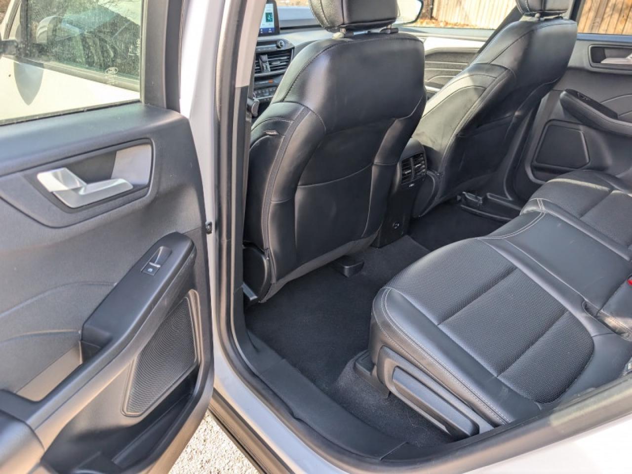 2021 Ford Escape SEL Photo