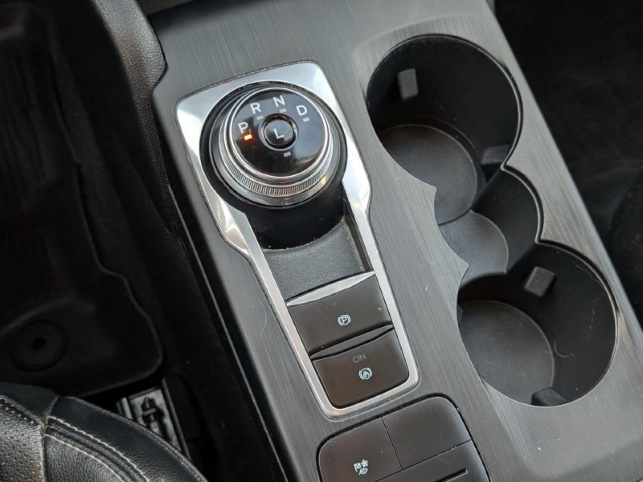 2021 Ford Escape SEL Photo