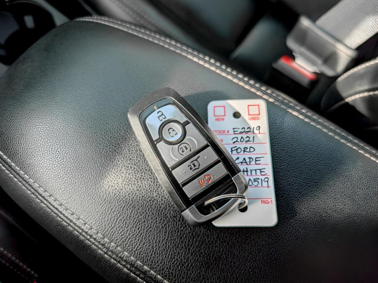 2021 Ford Escape SEL Photo