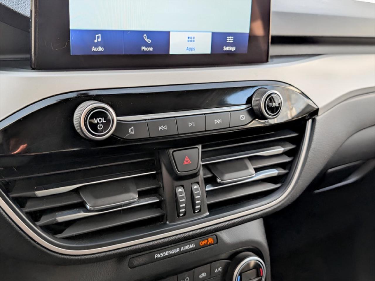 2021 Ford Escape SEL Photo