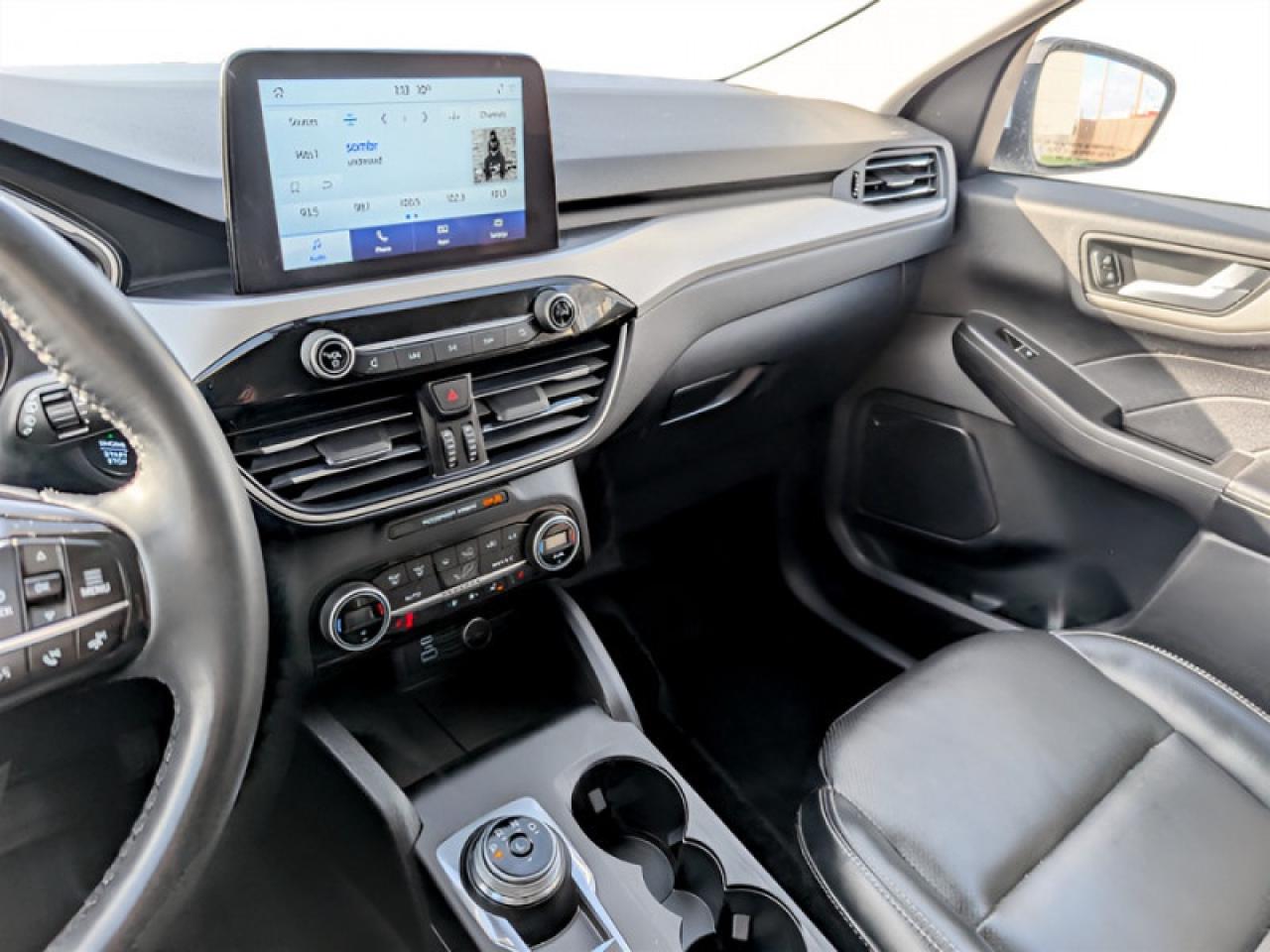 2021 Ford Escape SEL Photo