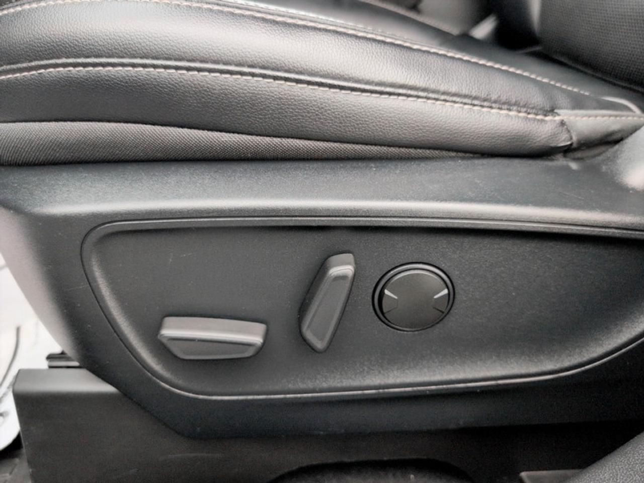 2021 Ford Escape SEL  **HYBRID - CLEAN CARFAX** Photo