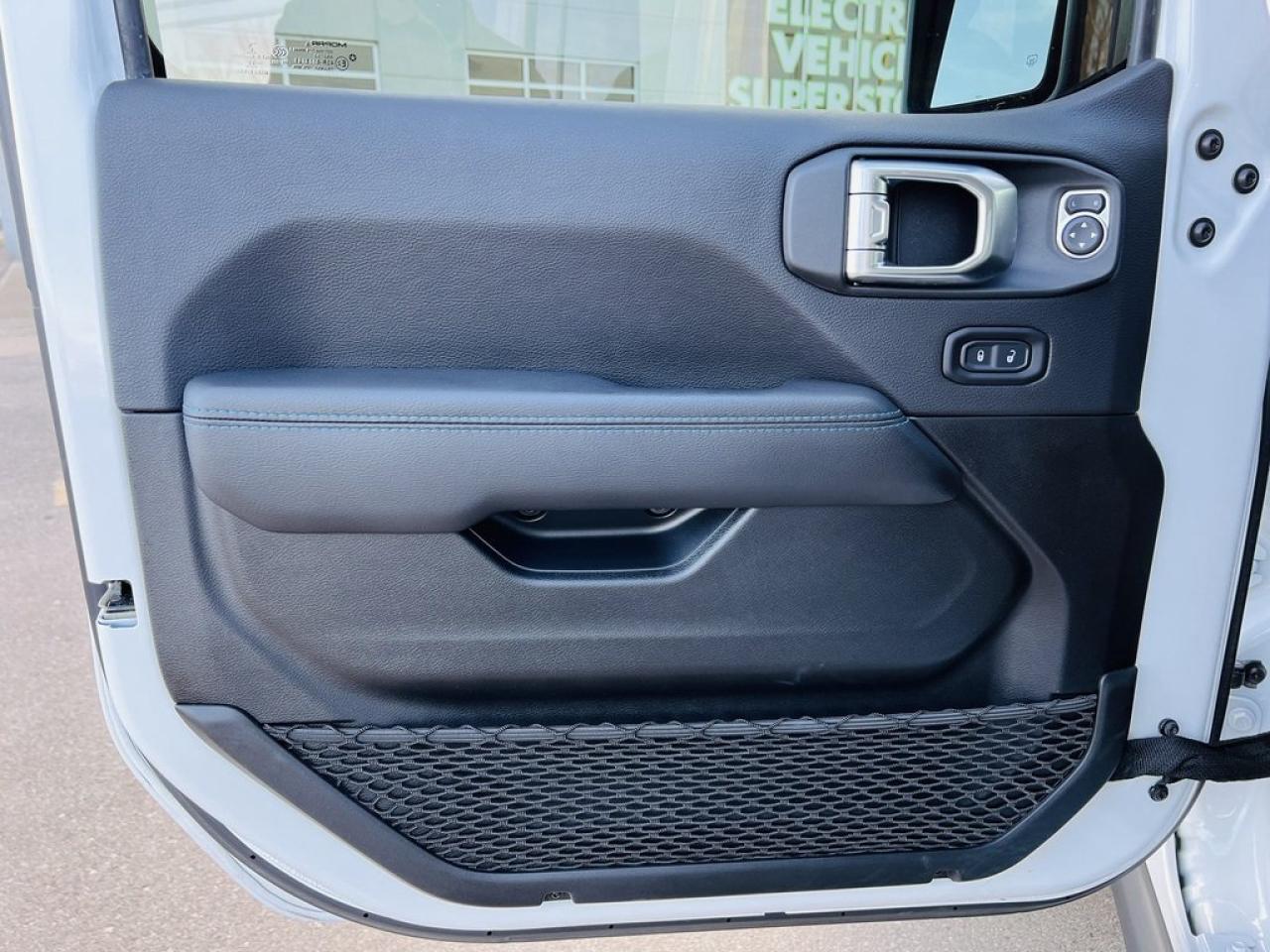 2022 Jeep Wrangler 4xe Unlimited Rubicon Photo