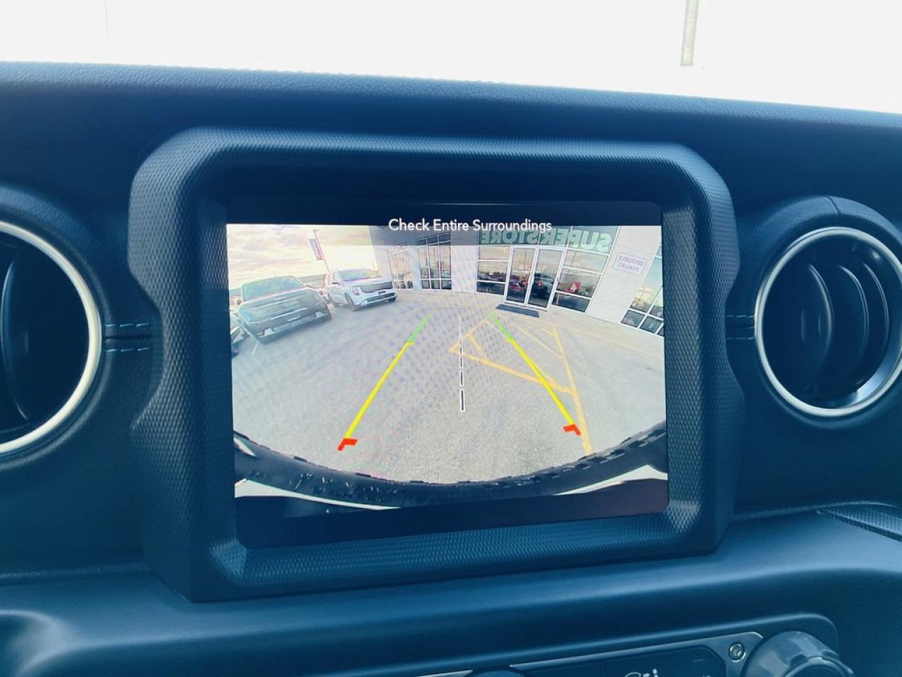 2022 Jeep Wrangler 4xe Unlimited Rubicon Photo