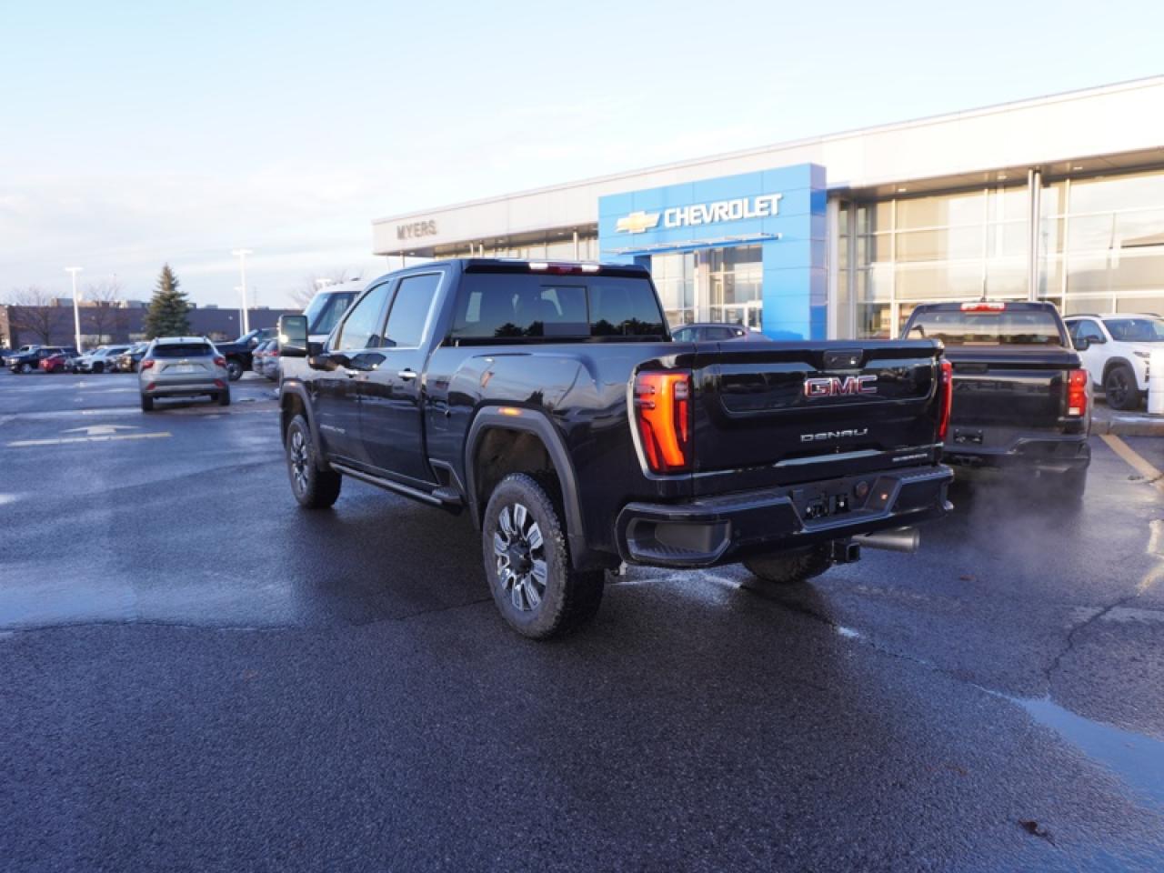 2026 GMC Sierra 2500 HD Denali  - Leather Seats Photo2