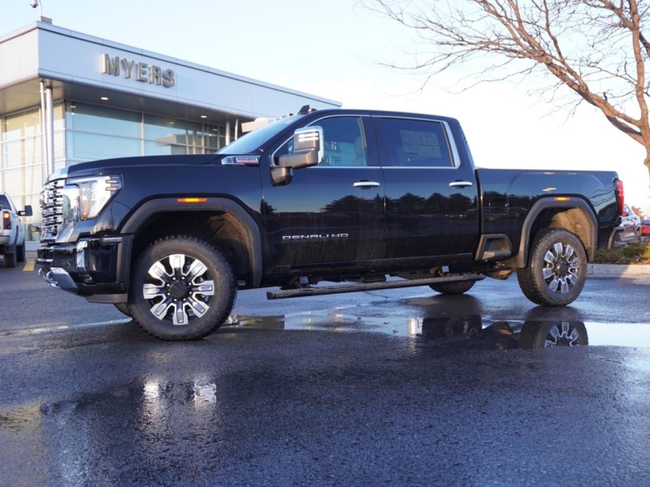 2026 GMC Sierra 2500 HD Denali  - Leather Seats Photo