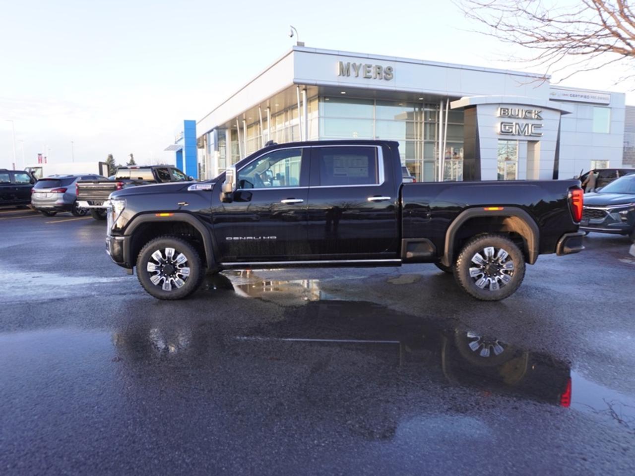 2026 GMC Sierra 2500 HD Denali  - Leather Seats Photo