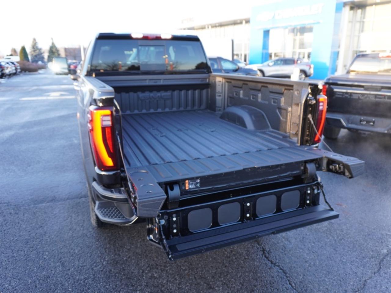 2026 GMC Sierra 2500 HD Denali  - Leather Seats Photo