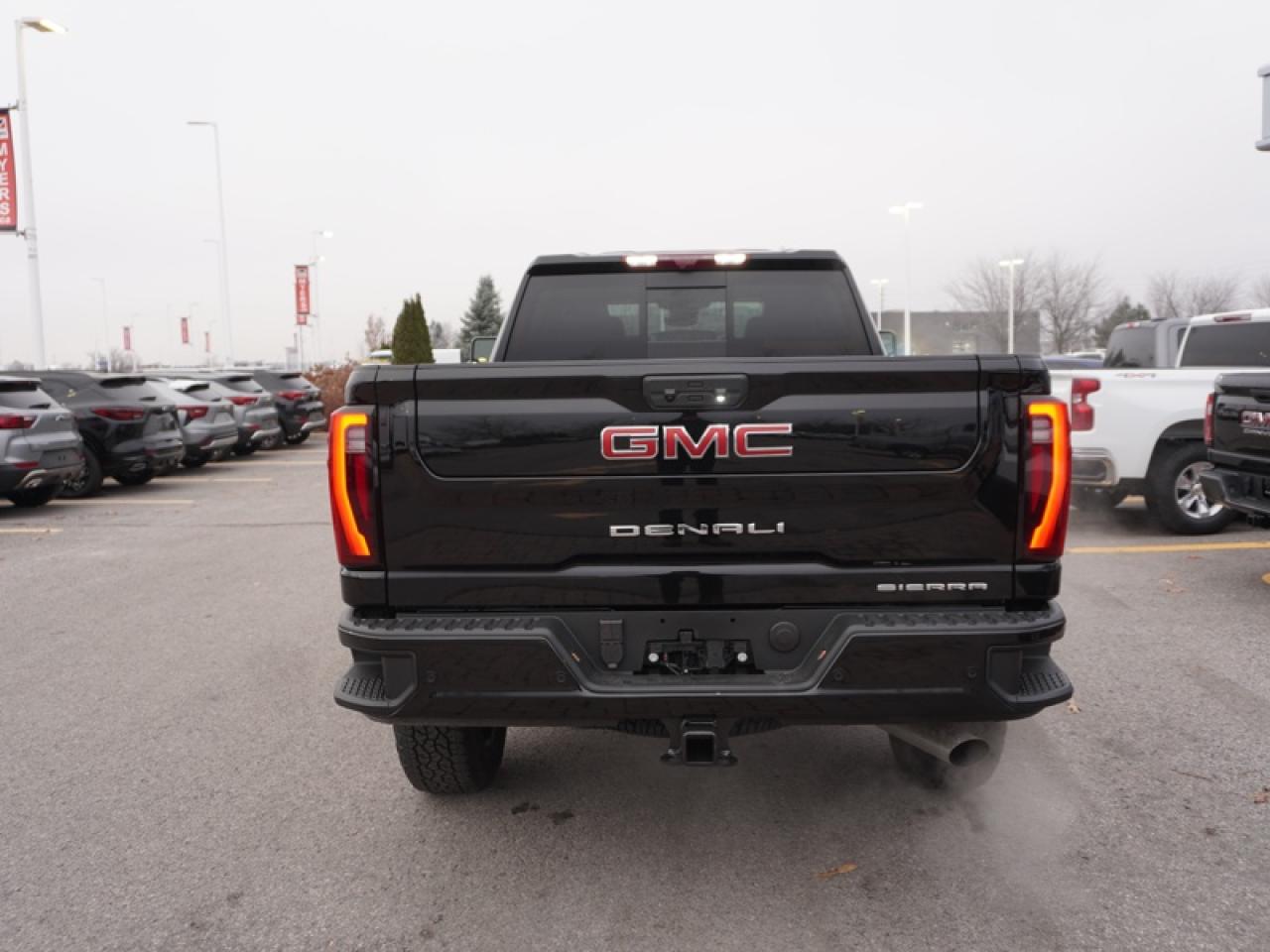 2026 GMC Sierra 2500 HD Denali  - Leather Seats Photo4