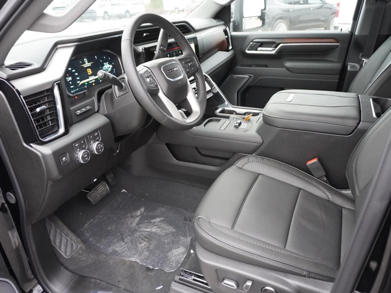 2026 GMC Sierra 2500 HD Denali  - Leather Seats Photo