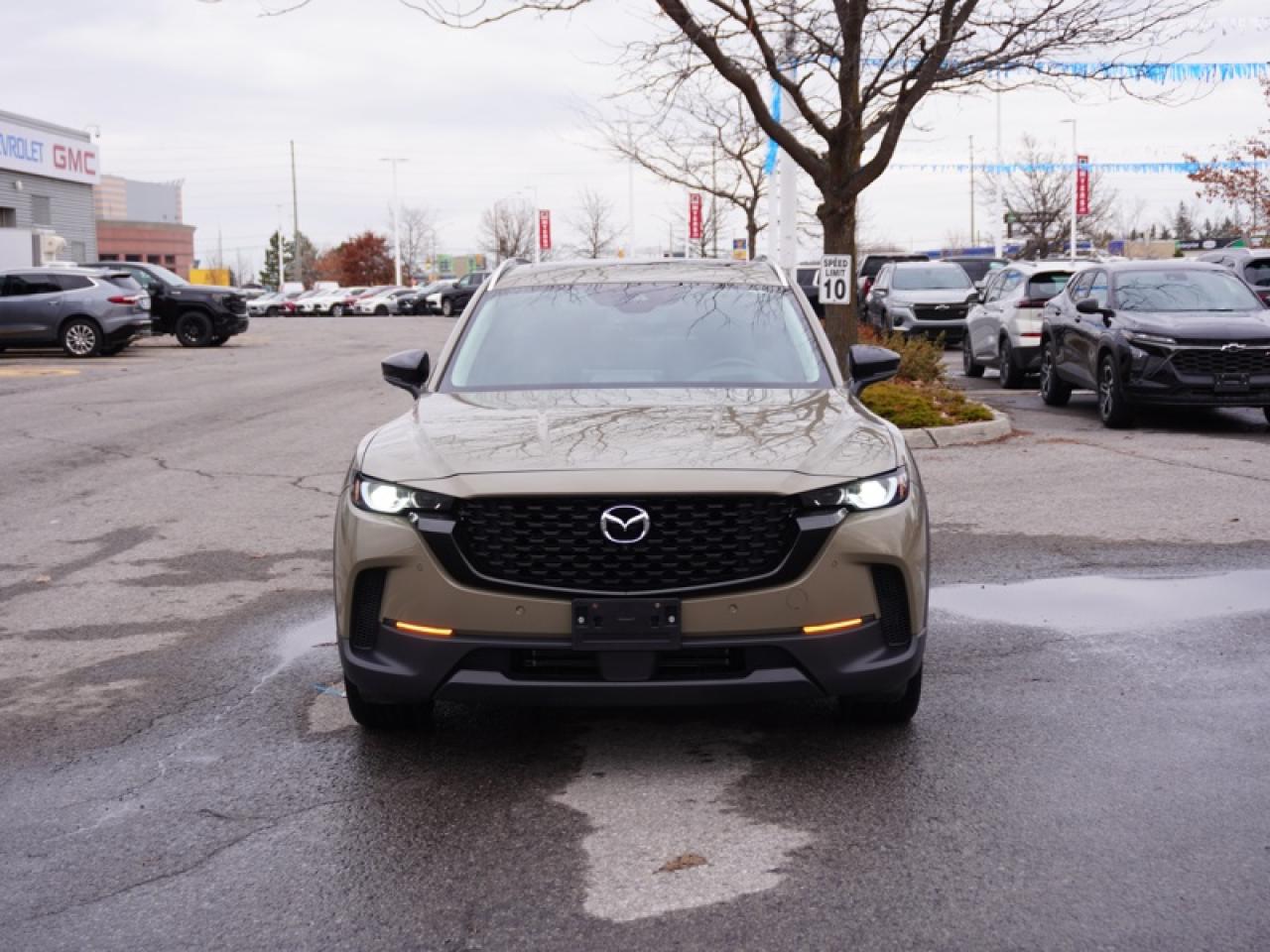 2023 Mazda CX-50 GT  -  Sunroof -  Cooled Seats Photo3