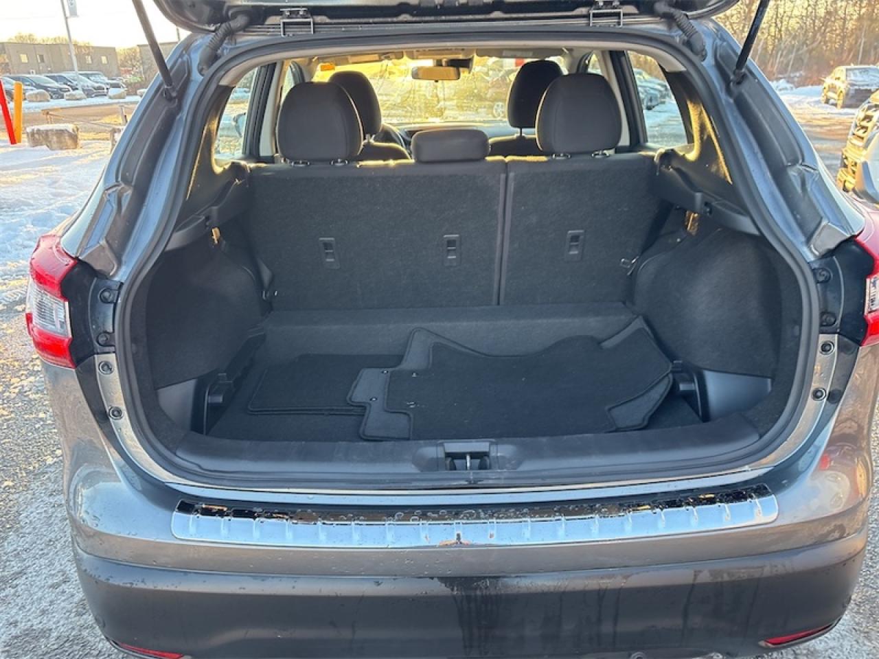 2023 Nissan Qashqai S AWD  AWD, Low Mileage Photo