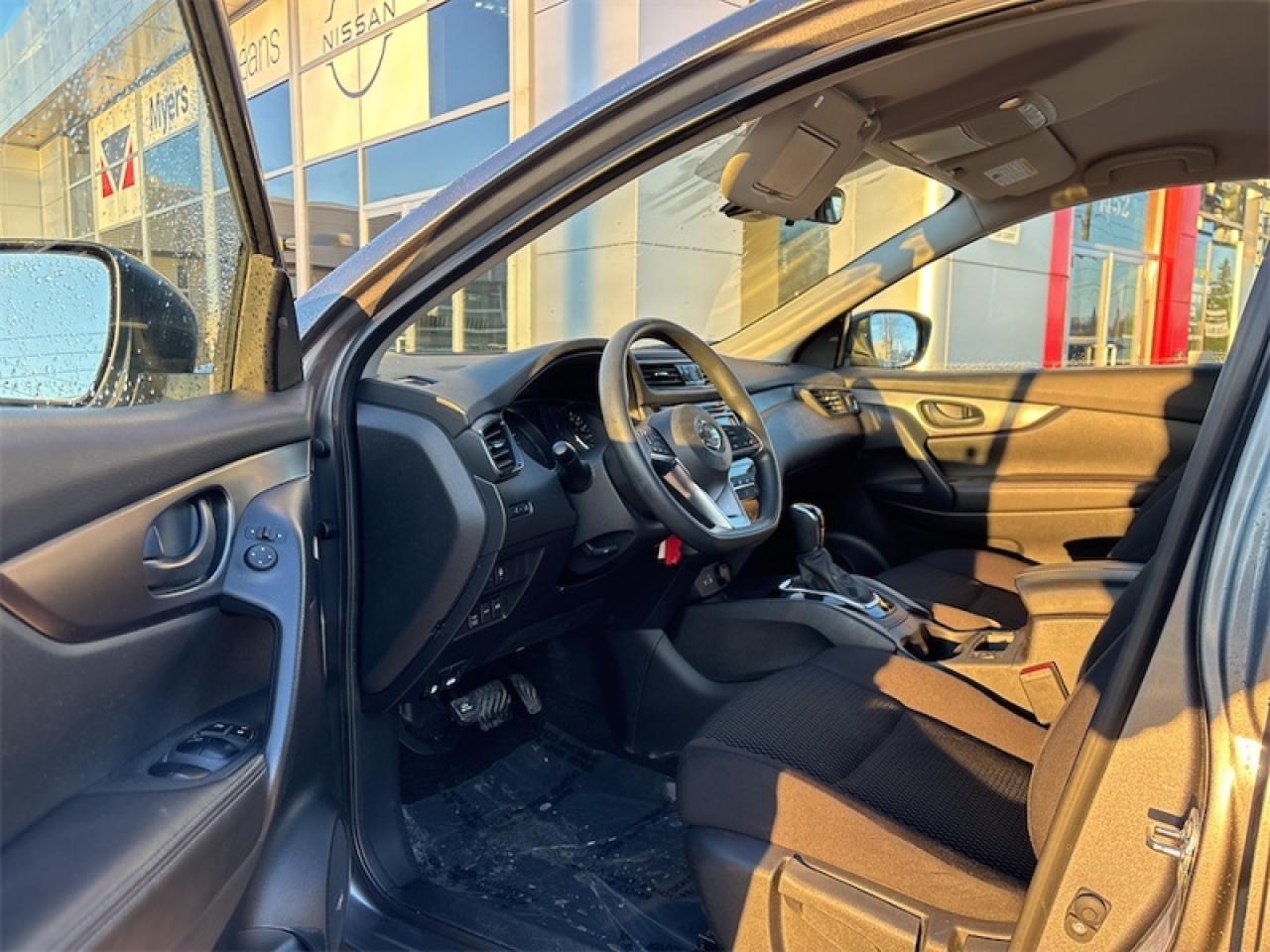 2023 Nissan Qashqai S AWD  AWD, Low Mileage Photo