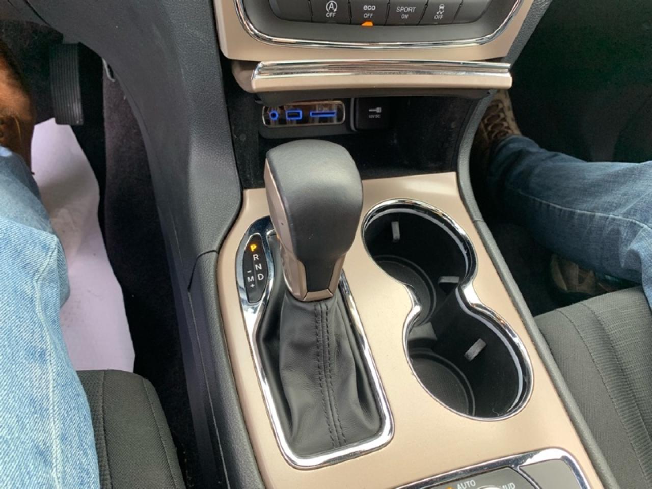 2016 Jeep Grand Cherokee Laredo Photo