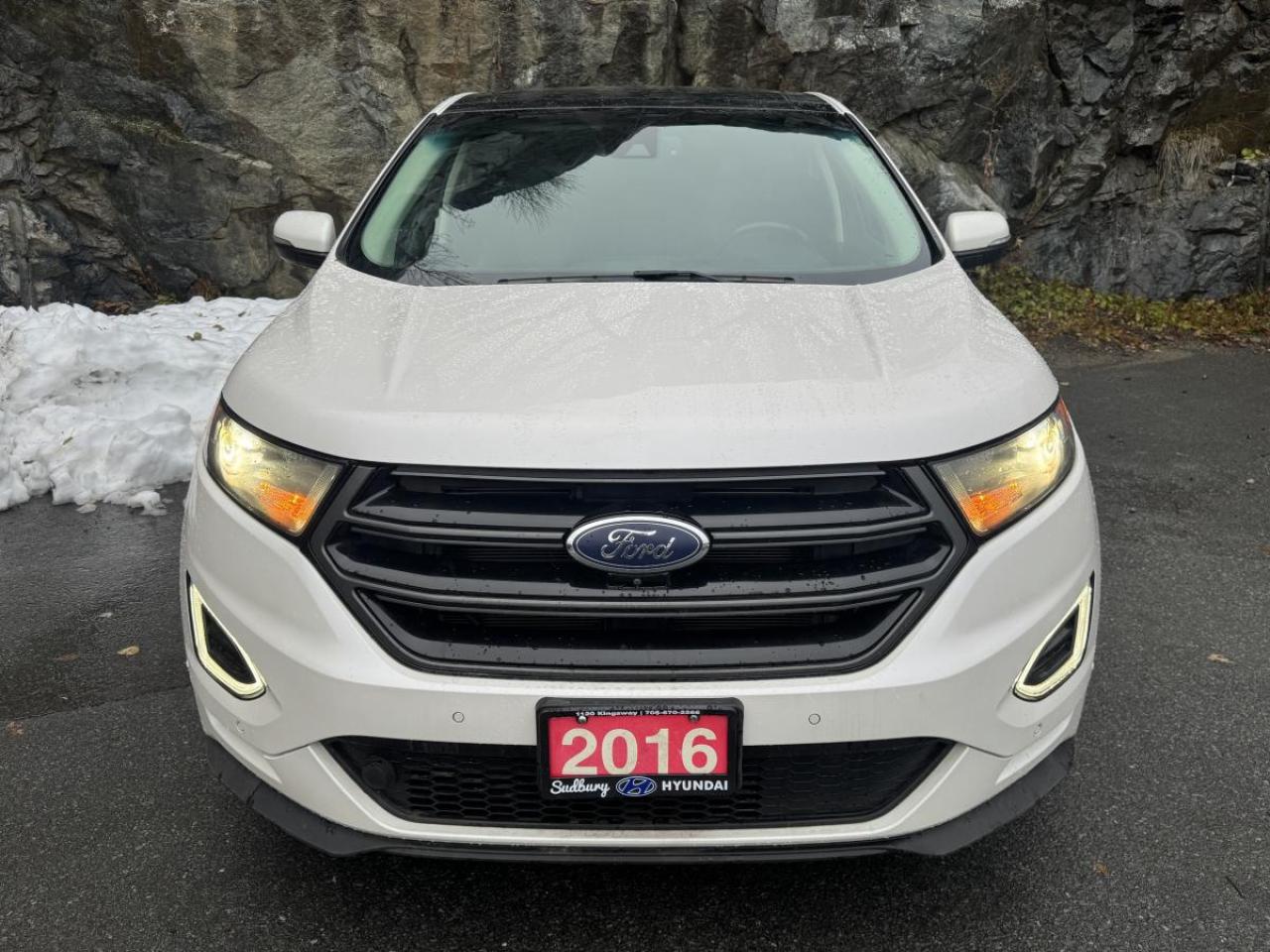 2016 Ford Edge 4dr Sport AWD Photo2