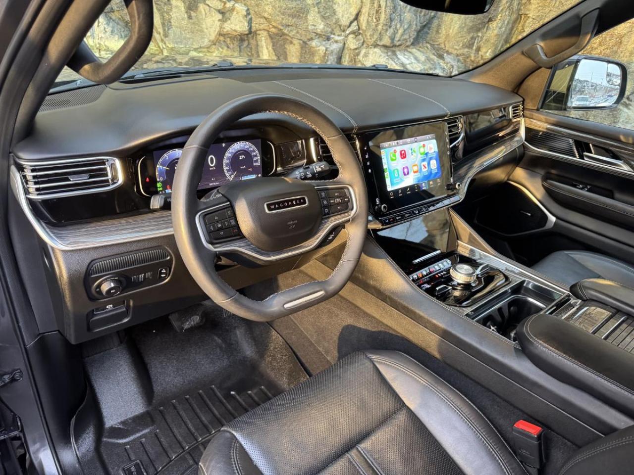 2022 Jeep Wagoneer Series II 4x4 Photo