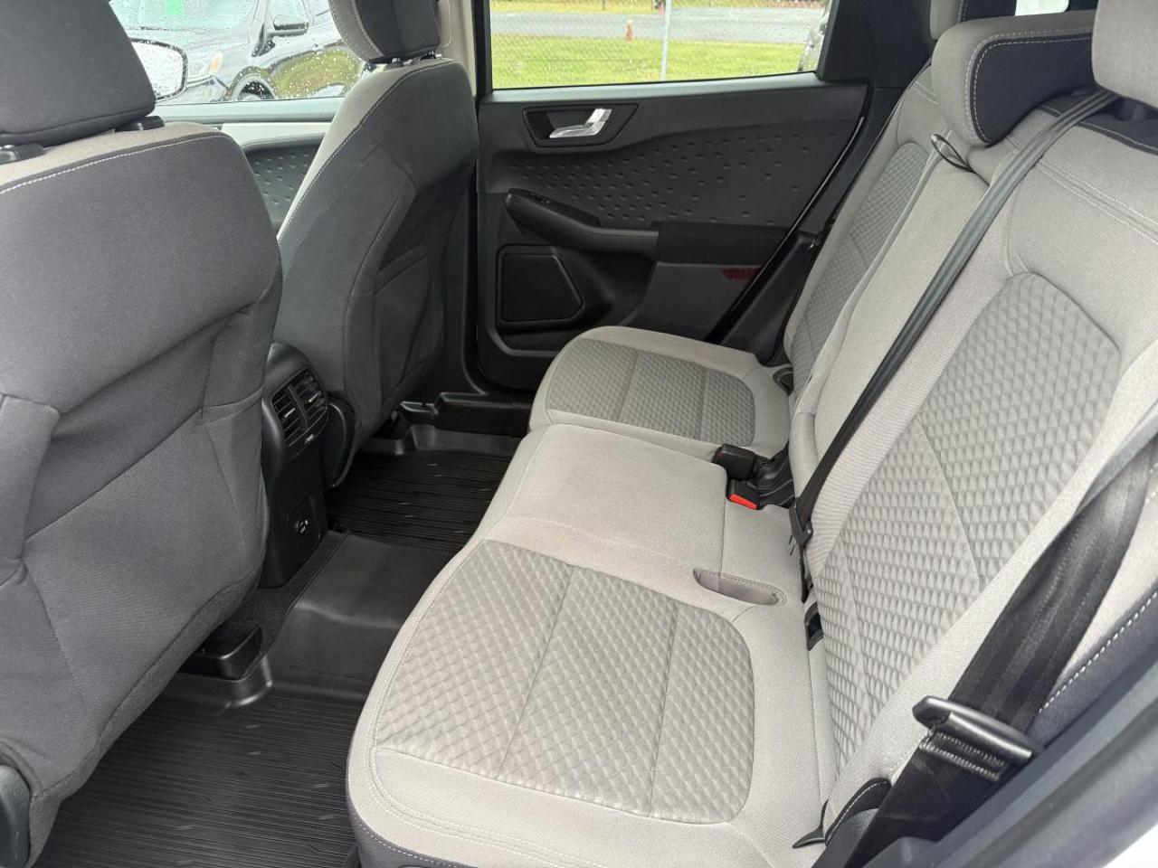 2020 Ford Escape SE Photo