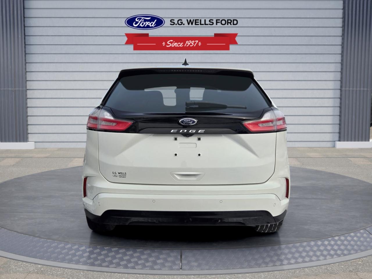 2022 Ford Edge SEL Photo4