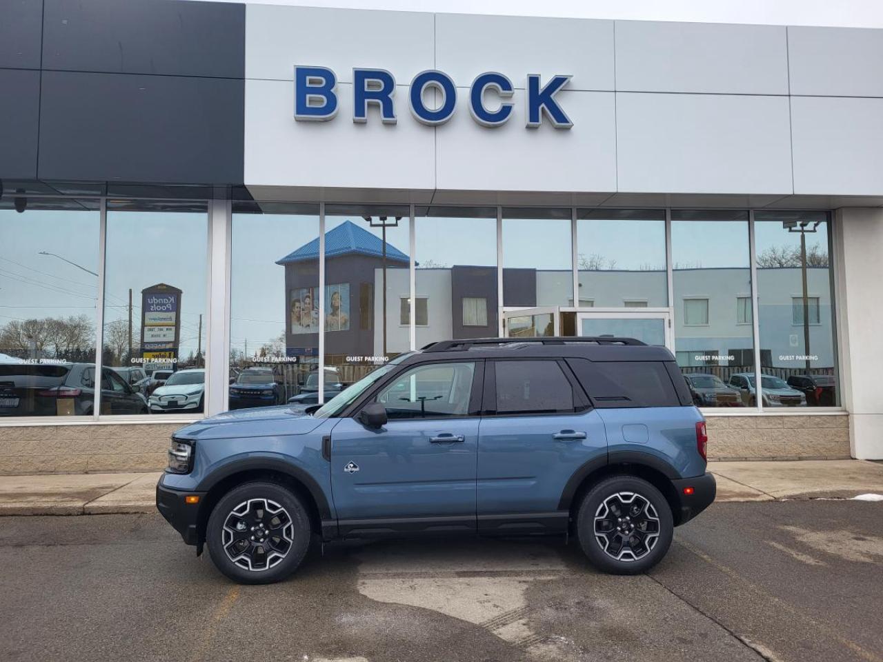 Used 2025 Ford Bronco Sport Outer Banks 4X4 for sale in Niagara Falls, ON