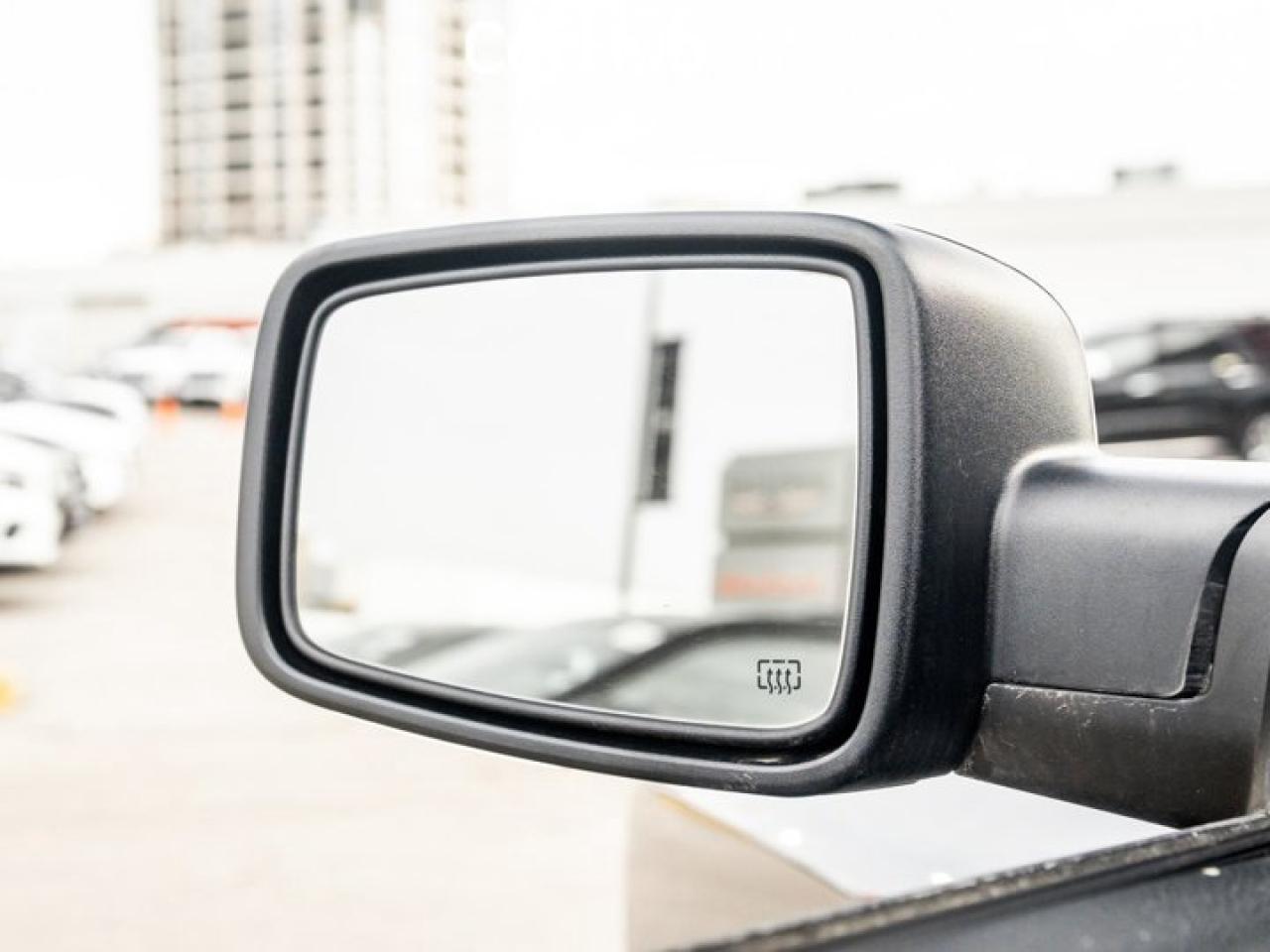 2014 RAM 1500 Laramie Photo