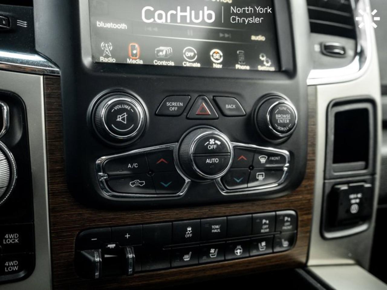 2014 RAM 1500 Laramie Photo