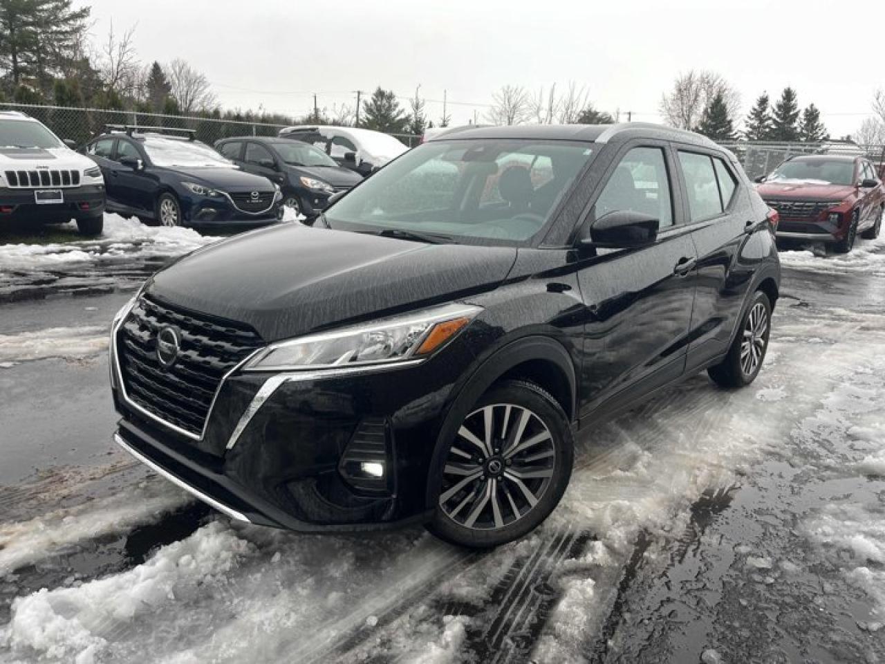 Used 2021 Nissan Kicks SV | CarPlay + Android | Remote Start | Heated Seats | Rear Camera | Alloy Wheels and More ! for sale in Guelph, ON