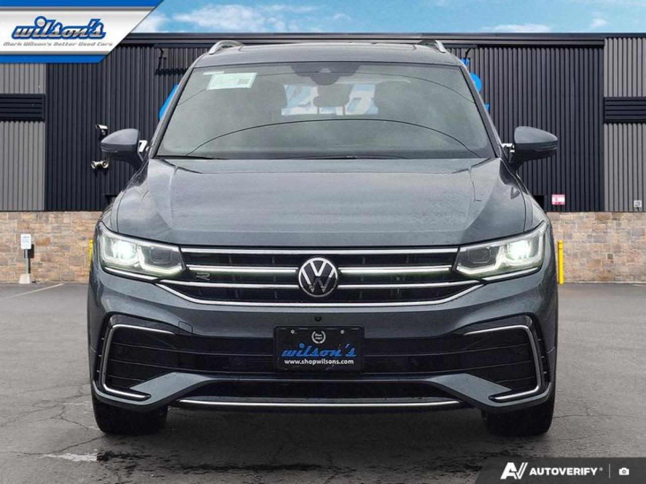 2023 Volkswagen Tiguan Highline R-Line 4Motion | Leather | Sunroof | Nav | 360 Camera | Fender Audio | and More ! Photo