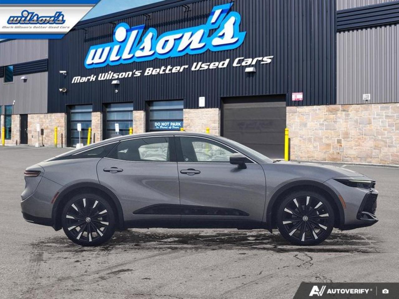 2023 Toyota Crown Platinum Hybrid MAX | AWD | Leather | Pano Roof | JBL | 360 Camera | Photo