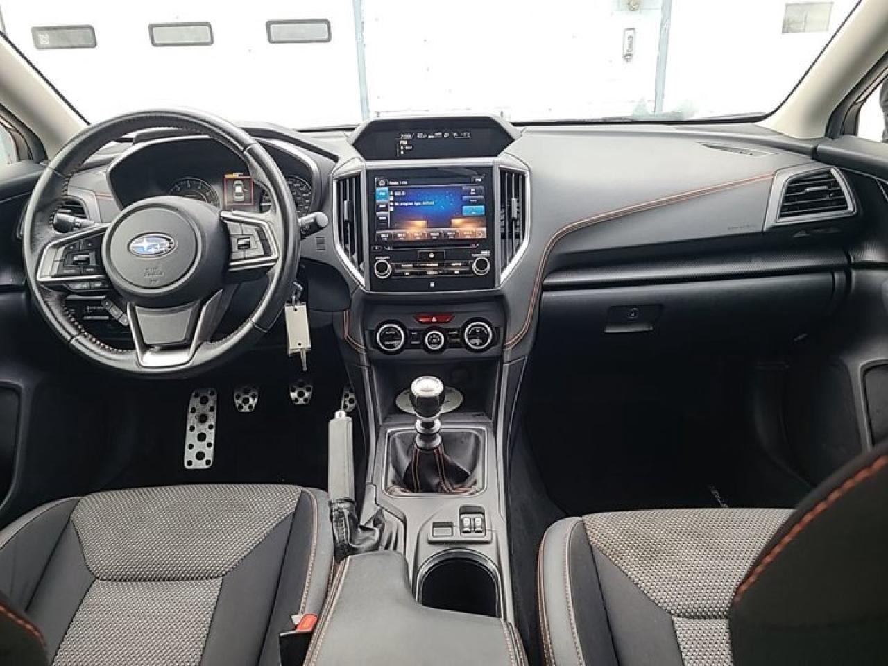 2018 Subaru XV Crosstrek Sport AWD | 6 Speed Manual | Sunroof | CarPlay + Android | Bluetooth | Rear Cam | Alloy Wheels Photo3