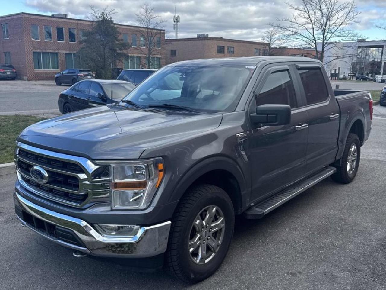 Used 2021 Ford F-150 XLT Crew 4x4 | 3.5L Ecoboost | Trailer Tow Package | Trailer Brake Controller | Back-Up Cam & More ! for sale in Guelph, ON