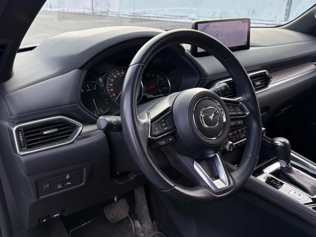 2022 Mazda CX-5 SignatureTurbo | Leather | Sunroof | Nav | Cooled + Heated Seats | Heated Wheel | and More ! Photo2