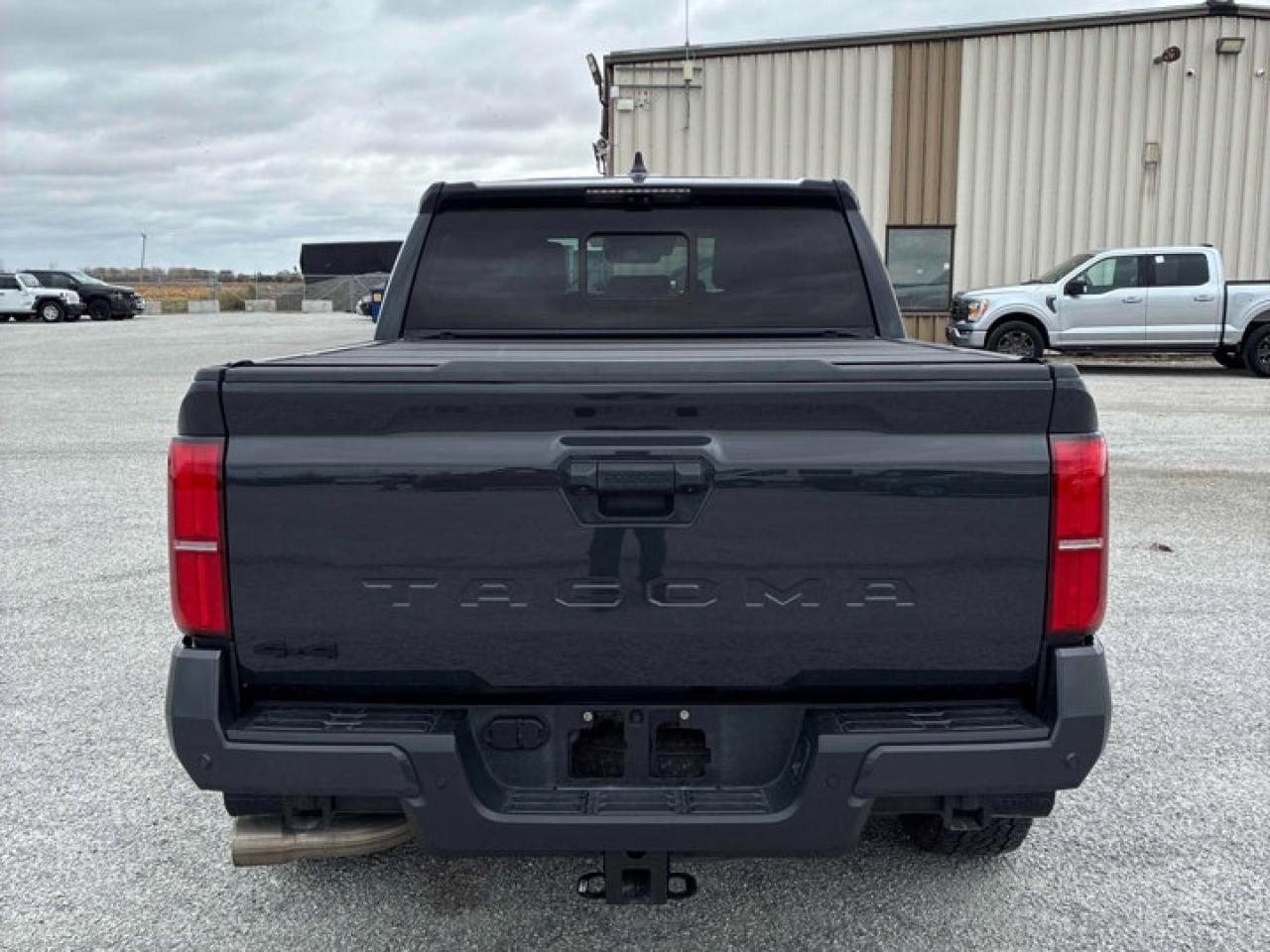 2024 Toyota Tacoma TRD Off-Road Premium | Leather | Sunroof | JBL | Heated Wheel | Cooled + Heated Seats | and More ! Photo