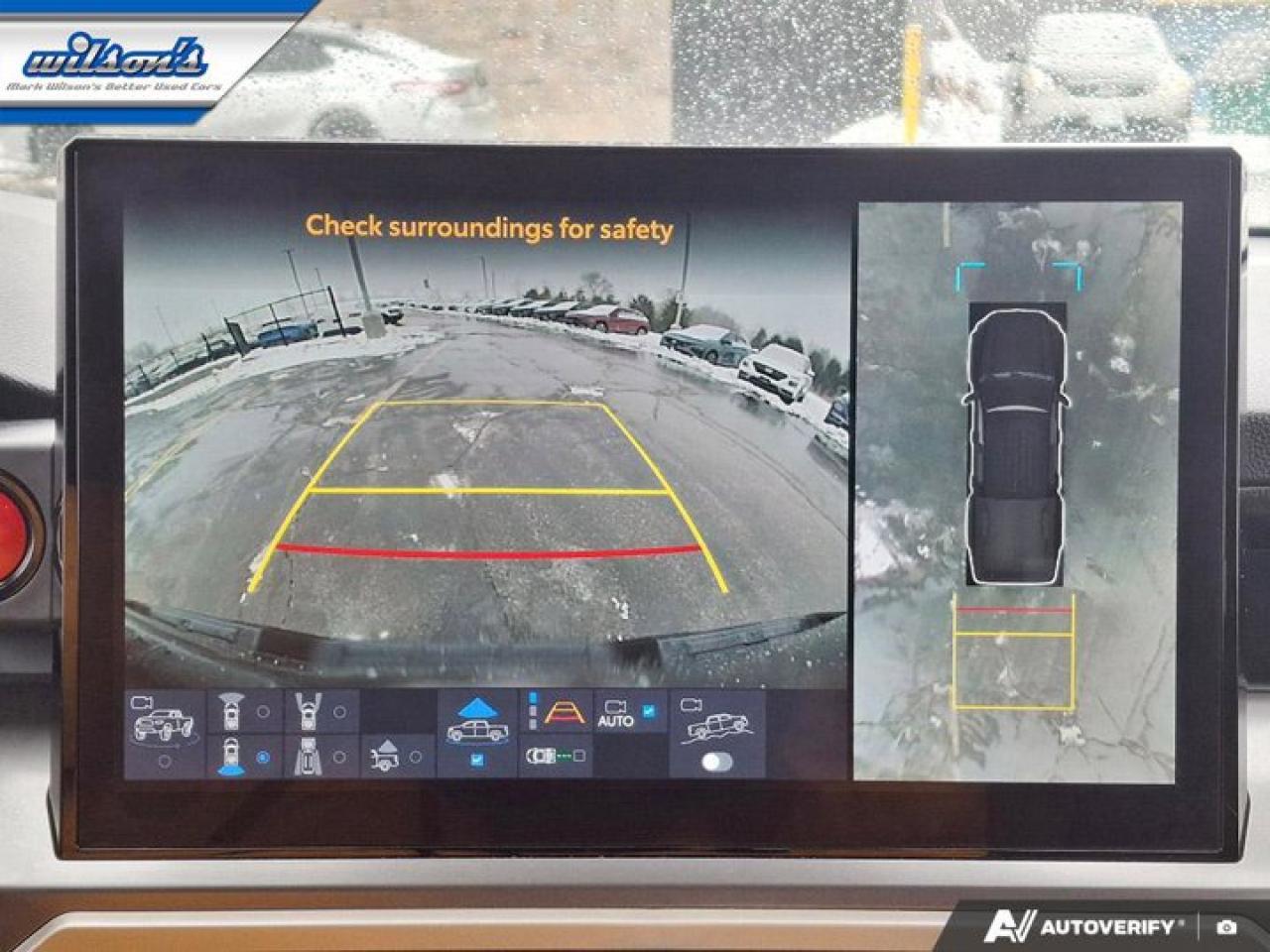 2024 Toyota Tacoma TRD Off-Road Premium | Leather | Sunroof | JBL | Heated Wheel | Cooled + Heated Seats | and More ! Photo