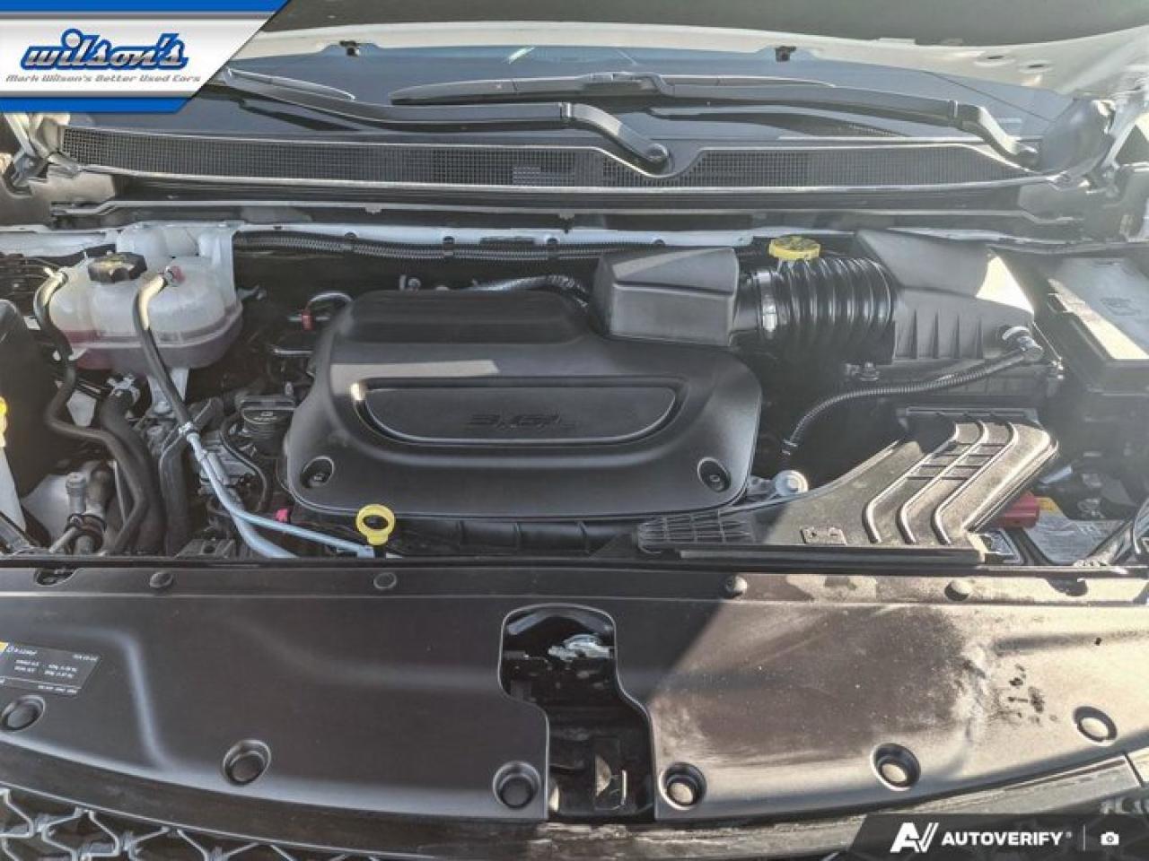 2024 Chrysler Pacifica Touring-L | Leather | Pano Sunroof | S-Appearance Pkg | Heated Wheel + Seats | and More ! Photo