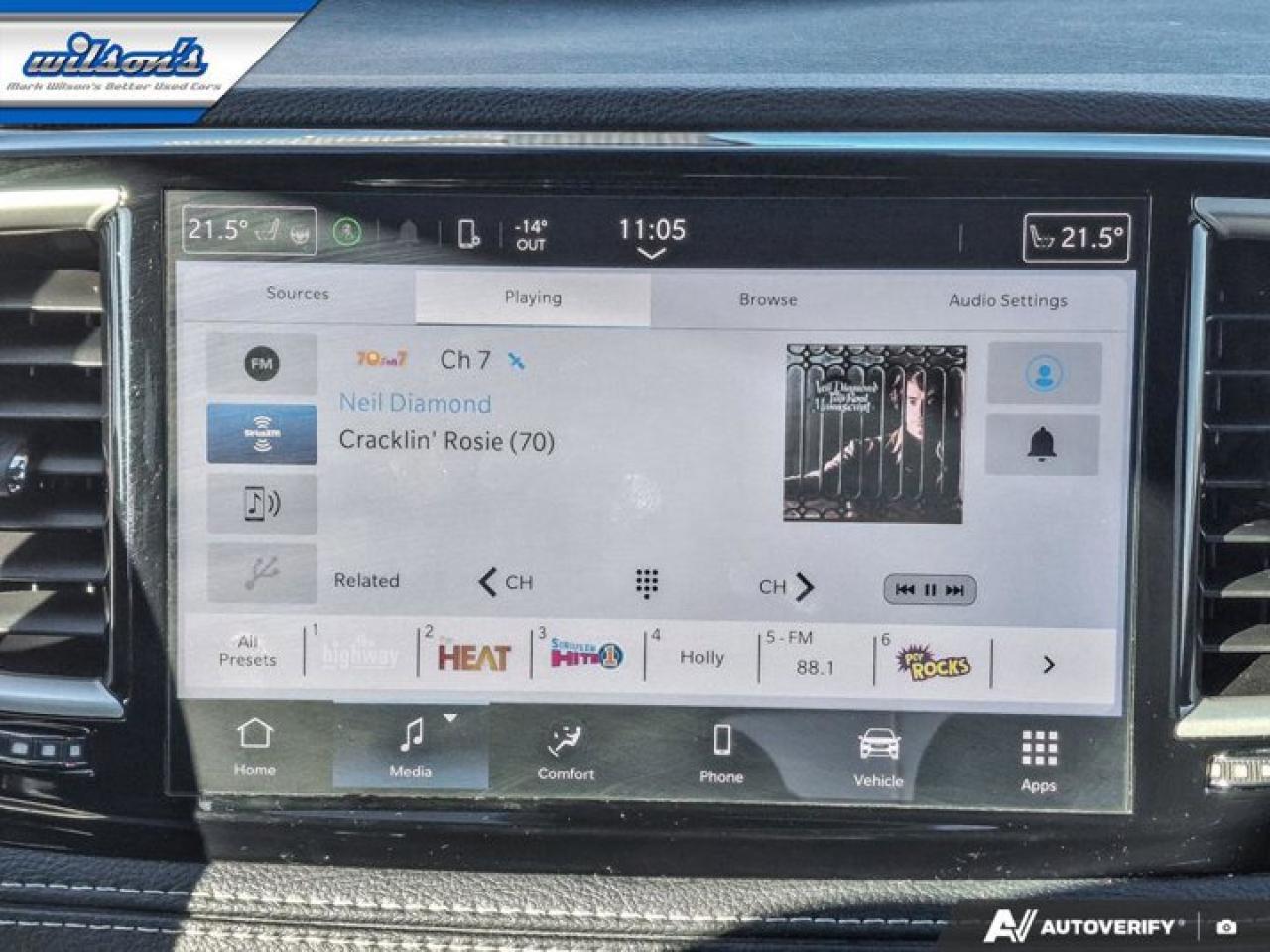 2024 Chrysler Pacifica Touring-L | Leather | Pano Sunroof | S-Appearance Pkg | Heated Wheel + Seats | and More ! Photo