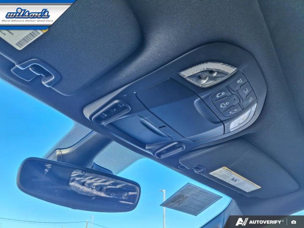 2024 Chrysler Pacifica Touring-L | Leather | Pano Sunroof | S-Appearance Pkg | Heated Wheel + Seats | and More ! Photo