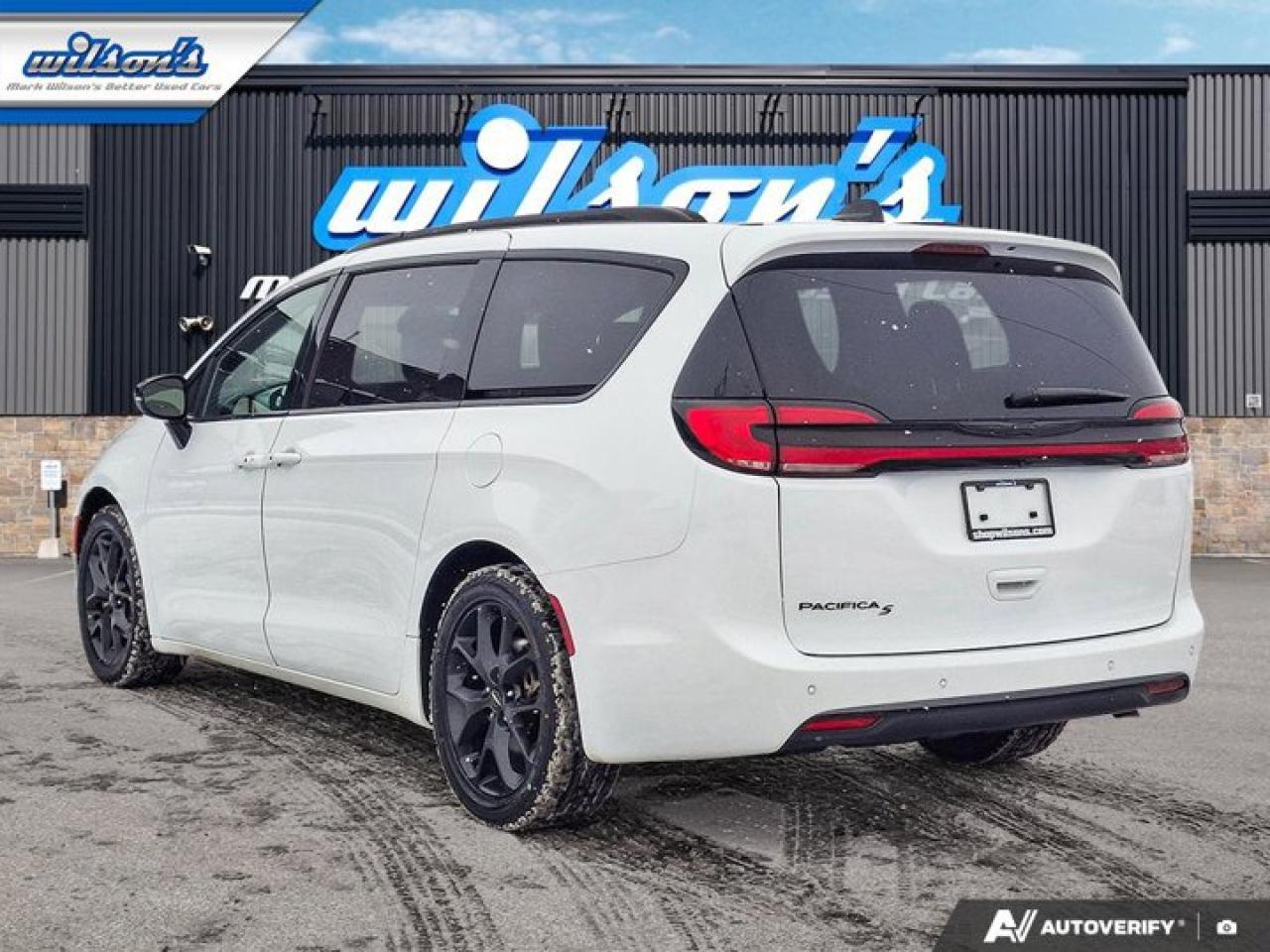 2024 Chrysler Pacifica Touring-L | Leather | Pano Sunroof | S-Appearance Pkg | Heated Wheel + Seats | and More ! Photo2