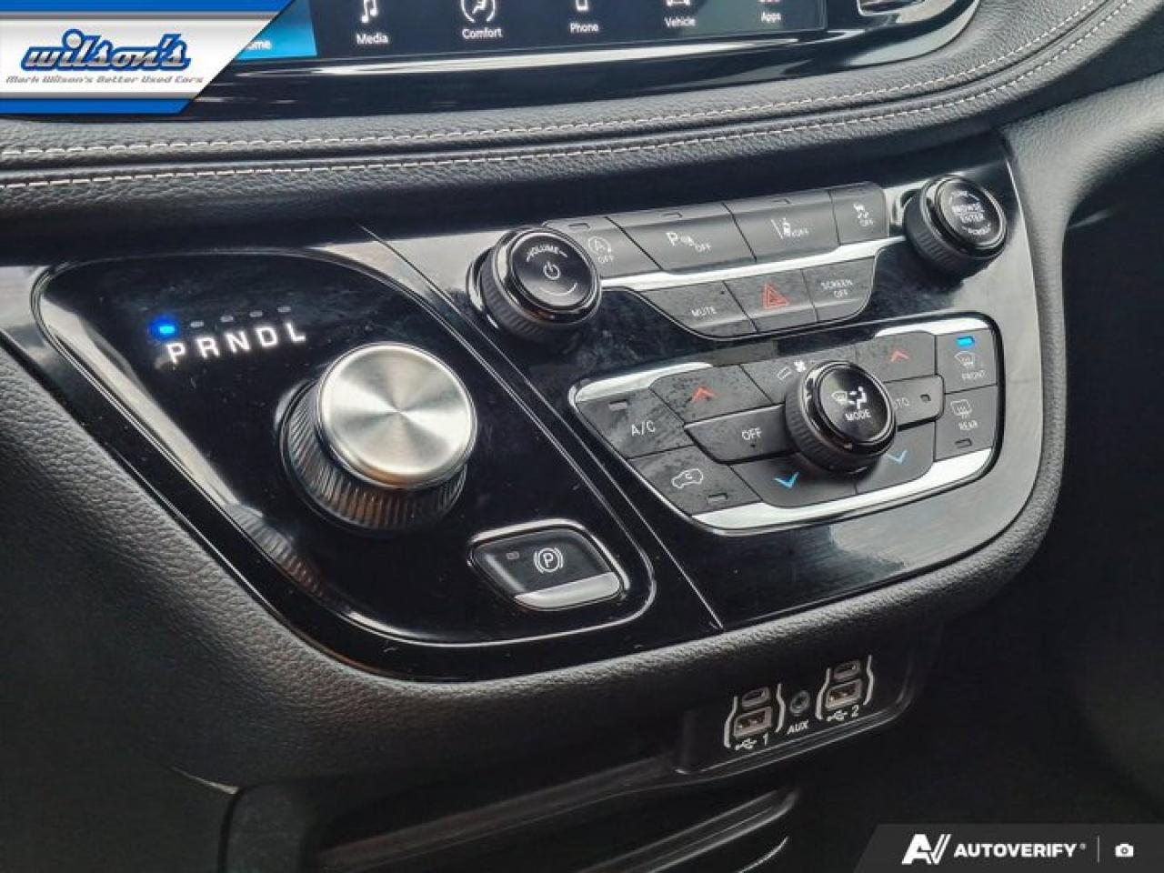 2024 Chrysler Pacifica Touring-L | Leather | Pano Sunroof | S-Appearance Pkg | Heated Wheel + Seats | and More ! Photo