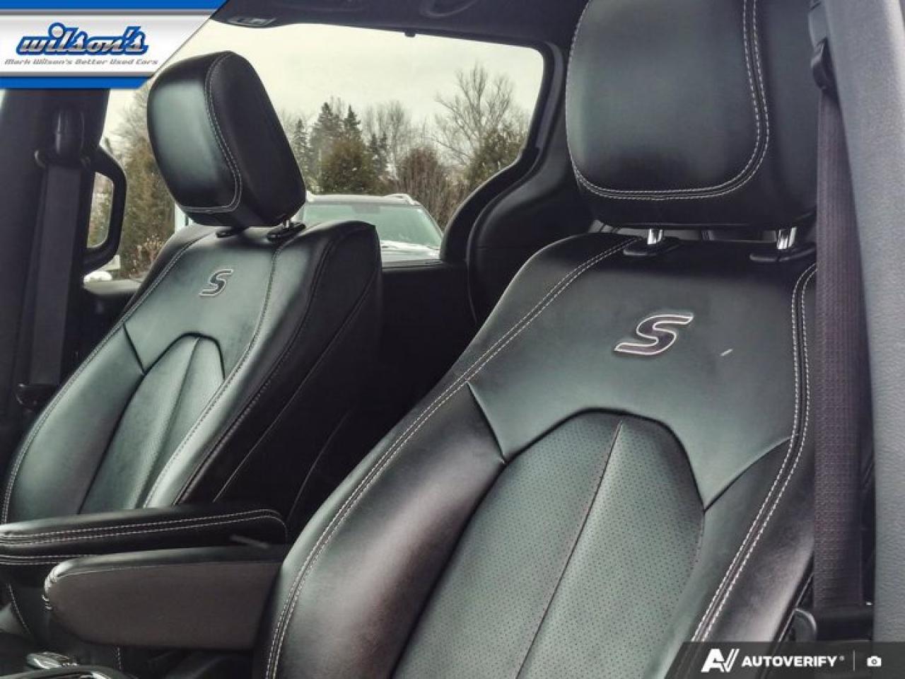 2024 Chrysler Pacifica Touring-L | Leather | Pano Sunroof | S-Appearance Pkg | Heated Wheel + Seats | and More ! Photo