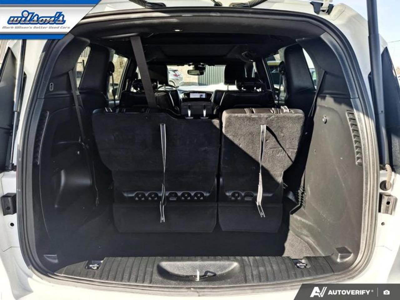 2024 Chrysler Pacifica Touring-L | Leather | Pano Sunroof | S-Appearance Pkg | Heated Wheel + Seats | and More ! Photo