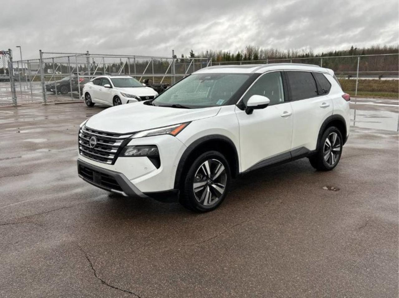 Used 2024 Nissan Rogue SL AWD | Leather | Pano Roof | Nav | 360 Camera | Adaptive Cruise | Heated Wheel + Seats | and More! for sale in Guelph, ON