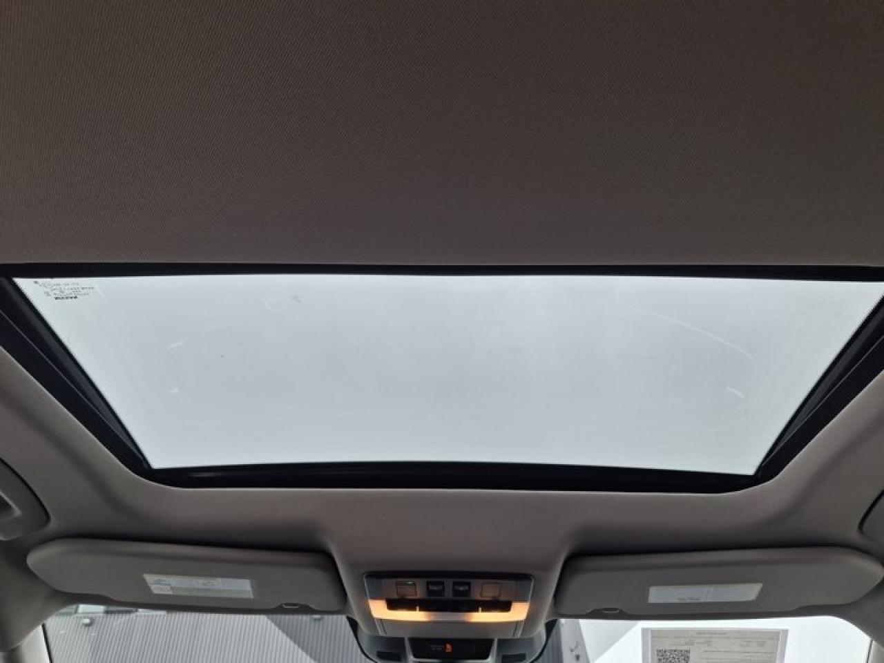 2024 Nissan Rogue SL AWD | Leather | Pano Roof | Nav | 360 Camera | Adaptive Cruise | Heated Wheel + Seats | and More! Photo